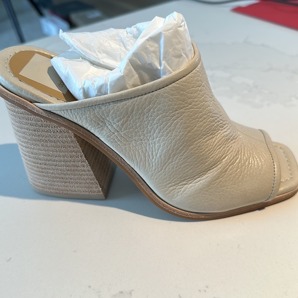 Dolce Vita-Mavise heeled sandal color sand, size 7.5 NWT